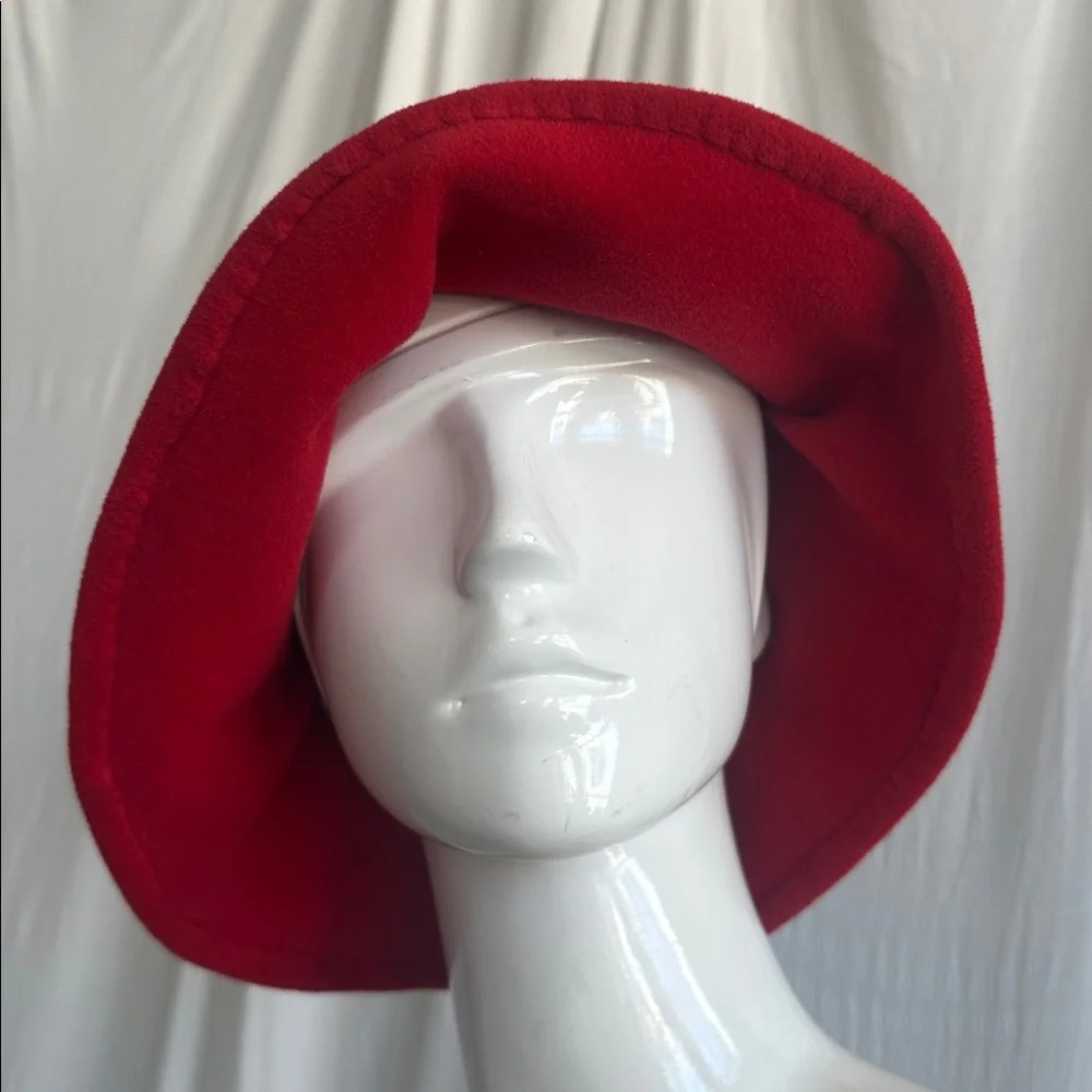 Antique Vintage Scarlet red Felt soft Cloche hat Buttons Decorated S/M England - Picture 8 of 16
